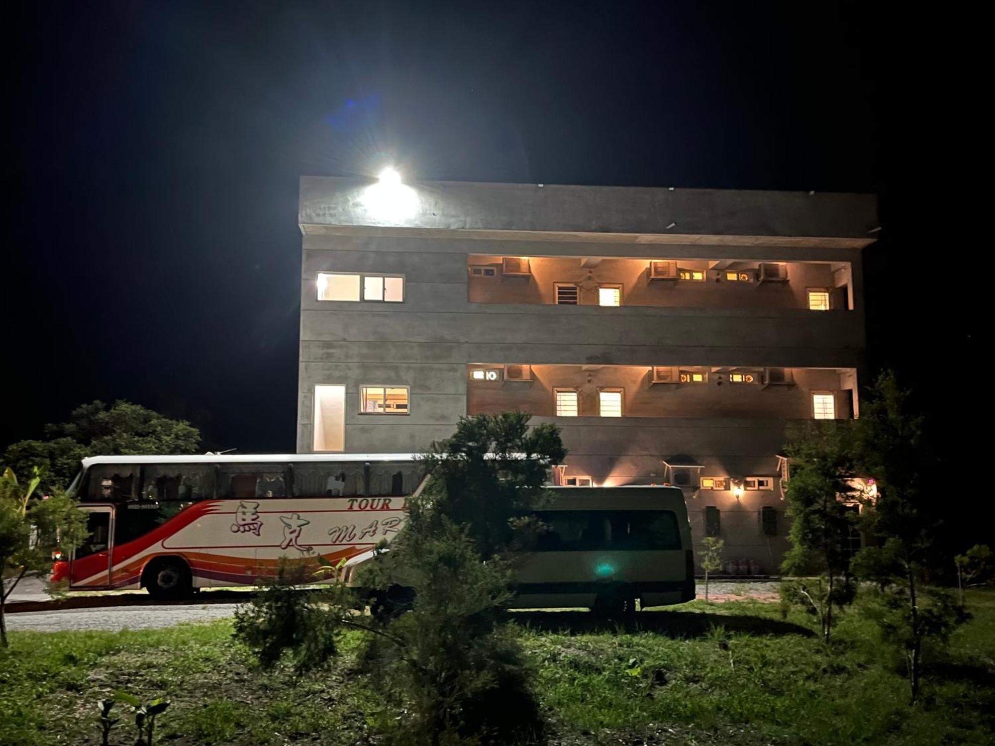 春夏秋冬海景民宿ocean View Motel 成功鎮 エクステリア 写真